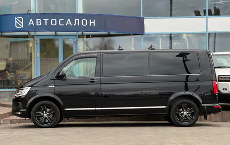 Volkswagen Multivan T6 рестайлинг, 2019 год, 6 390 000 рублей, 2 фотография