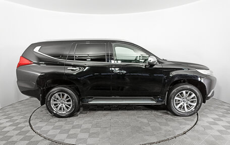 Mitsubishi Pajero Sport III рестайлинг, 2019 год, 3 083 000 рублей, 4 фотография