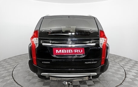 Mitsubishi Pajero Sport III рестайлинг, 2019 год, 3 083 000 рублей, 6 фотография