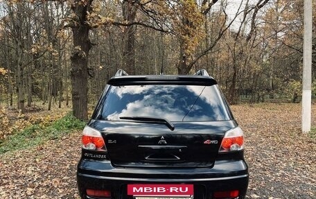 Mitsubishi Outlander III рестайлинг 3, 2006 год, 1 049 000 рублей, 4 фотография