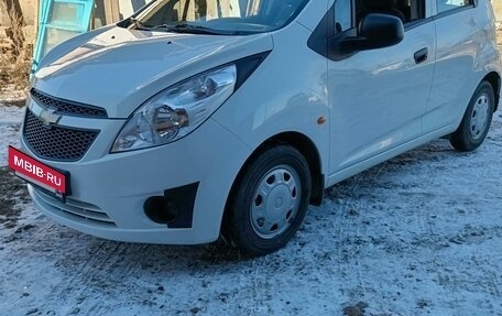 Chevrolet Spark III, 2012 год, 685 000 рублей, 3 фотография