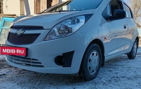 Chevrolet Spark III, 2012 год, 685 000 рублей, 2 фотография