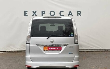 Nissan Serena IV, 2012 год, 1 560 000 рублей, 4 фотография