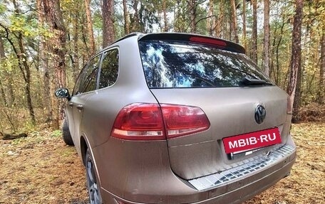 Volkswagen Touareg III, 2011 год, 2 100 000 рублей, 12 фотография