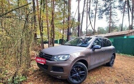 Volkswagen Touareg III, 2011 год, 2 100 000 рублей, 14 фотография