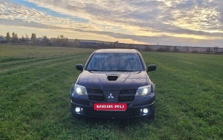 Mitsubishi Outlander III рестайлинг 3, 2005 год, 900 000 рублей, 12 фотография