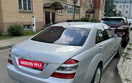 Mercedes-Benz S-Класс, 2005 год, 900 000 рублей, 2 фотография