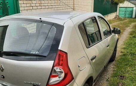 Renault Sandero I, 2013 год, 800 000 рублей, 3 фотография