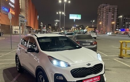 KIA Sportage IV рестайлинг, 2020 год, 2 700 000 рублей, 9 фотография