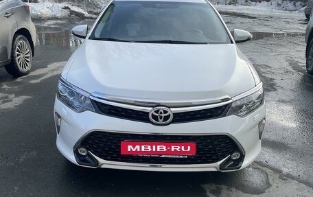 Toyota Camry, 2017 год, 2 999 999 рублей, 11 фотография