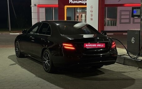 Mercedes-Benz E-Класс, 2017 год, 3 200 000 рублей, 6 фотография