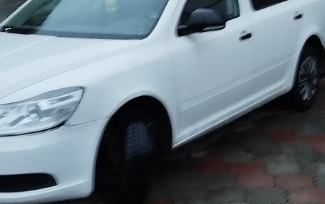 Skoda Octavia, 2010 год, 850 000 рублей, 2 фотография