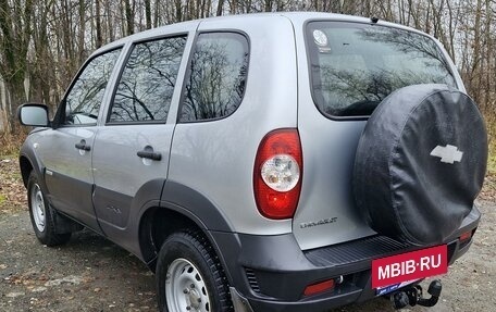 Chevrolet Niva I рестайлинг, 2018 год, 870 000 рублей, 8 фотография