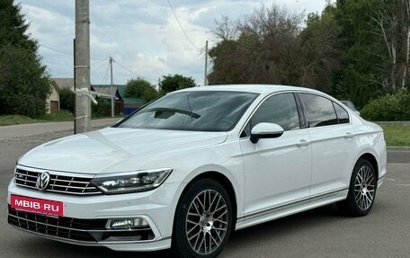 Volkswagen Passat B8 рестайлинг, 2018 год, 2 440 000 рублей, 2 фотография