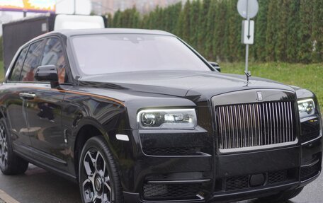 Rolls-Royce Cullinan, 2024 год, 67 000 000 рублей, 4 фотография