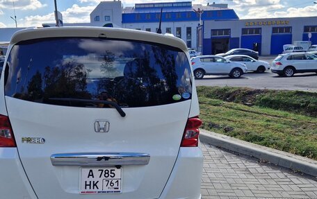 Honda Freed I, 2010 год, 1 200 000 рублей, 8 фотография