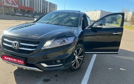 Honda Crosstour I рестайлинг, 2014 год, 2 430 000 рублей, 1 фотография