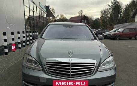 Mercedes-Benz S-Класс, 2011 год, 2 800 000 рублей, 2 фотография