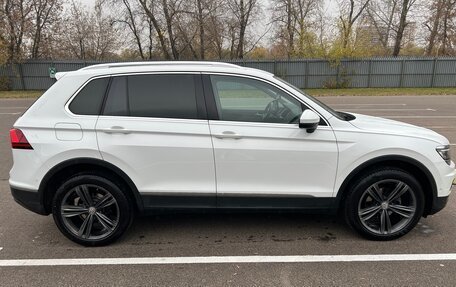 Volkswagen Tiguan II, 2017 год, 3 350 000 рублей, 4 фотография