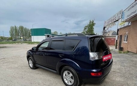 Mitsubishi Outlander III рестайлинг 3, 2012 год, 1 550 000 рублей, 3 фотография