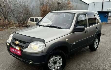 Chevrolet Niva I рестайлинг, 2015 год, 599 000 рублей, 1 фотография