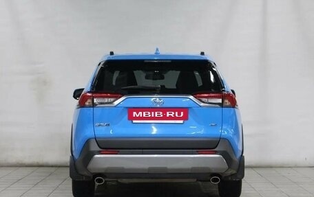 Toyota RAV4, 2021 год, 4 150 000 рублей, 6 фотография