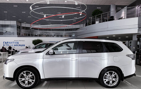 Mitsubishi Outlander III рестайлинг 3, 2012 год, 1 650 000 рублей, 8 фотография