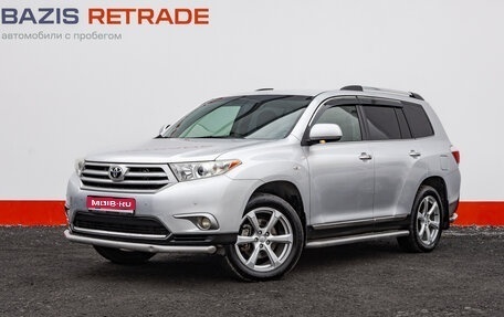 Toyota Highlander III, 2011 год, 2 100 000 рублей, 1 фотография