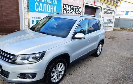 Volkswagen Tiguan I, 2011 год, 1 540 000 рублей, 2 фотография