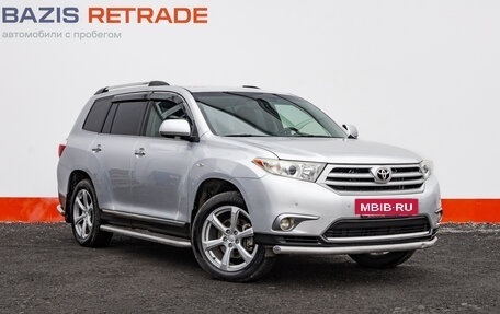 Toyota Highlander III, 2011 год, 2 100 000 рублей, 3 фотография