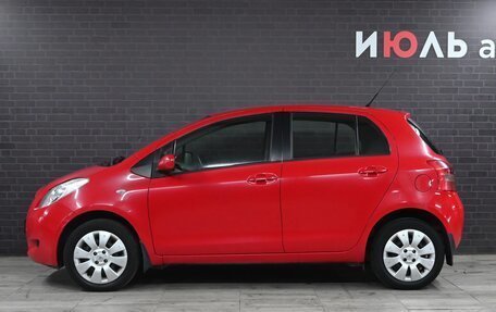 Toyota Yaris III рестайлинг, 2007 год, 690 000 рублей, 8 фотография