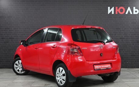 Toyota Yaris III рестайлинг, 2007 год, 690 000 рублей, 6 фотография