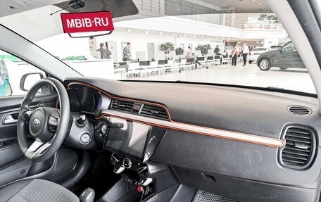 KIA Rio IV, 2018 год, 1 343 000 рублей, 11 фотография