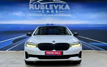 BMW 5 серия, 2021 год, 4 599 000 рублей, 2 фотография