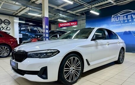 BMW 5 серия, 2021 год, 4 599 000 рублей, 4 фотография