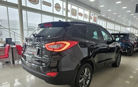 Hyundai ix35 I рестайлинг, 2014 год, 1 980 000 рублей, 10 фотография