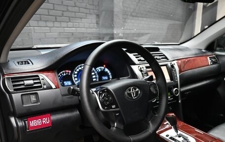 Toyota Camry, 2012 год, 1 850 000 рублей, 14 фотография