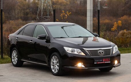 Toyota Camry, 2011 год, 1 995 000 рублей, 3 фотография