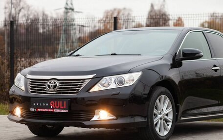 Toyota Camry, 2011 год, 1 995 000 рублей, 6 фотография