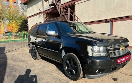 Chevrolet Tahoe III, 2013 год, 2 350 000 рублей, 3 фотография