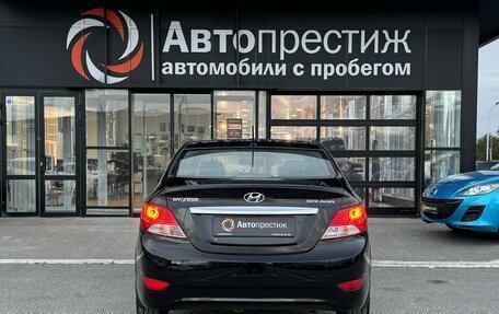 Hyundai Solaris II рестайлинг, 2012 год, 860 000 рублей, 3 фотография