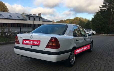 Mercedes-Benz C-Класс, 1995 год, 410 000 рублей, 6 фотография