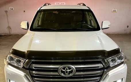 Toyota Land Cruiser 200, 2018 год, 6 450 000 рублей, 4 фотография