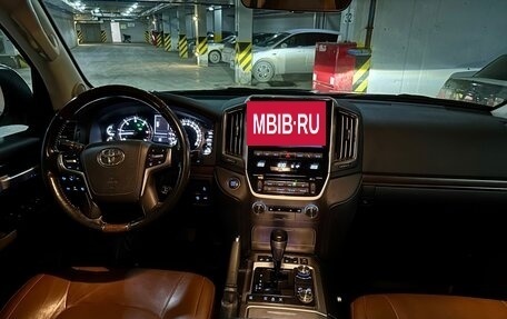 Toyota Land Cruiser 200, 2018 год, 6 450 000 рублей, 17 фотография