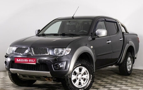 Mitsubishi L200 IV рестайлинг, 2013 год, 1 989 000 рублей, 1 фотография