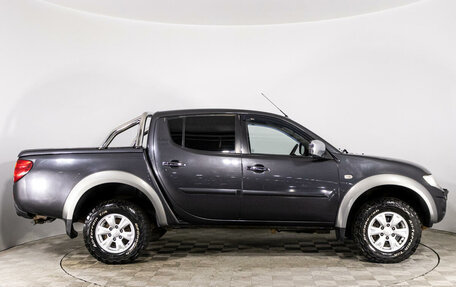 Mitsubishi L200 IV рестайлинг, 2013 год, 1 989 000 рублей, 4 фотография