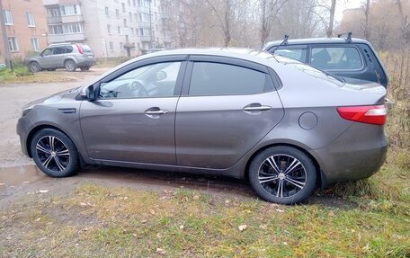 KIA Rio III рестайлинг, 2014 год, 950 000 рублей, 5 фотография