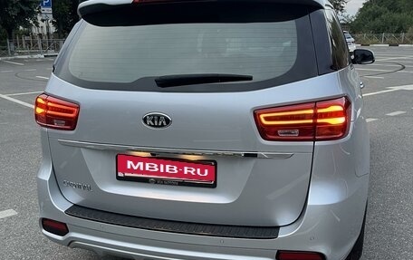 KIA Carnival III, 2018 год, 3 100 000 рублей, 3 фотография