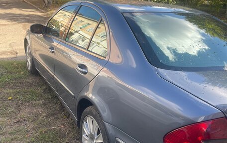 Mercedes-Benz E-Класс, 2005 год, 1 000 000 рублей, 3 фотография