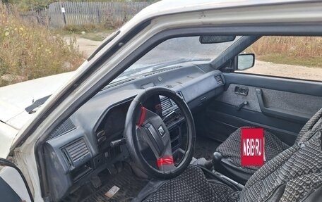 Mazda 626, 1987 год, 47 000 рублей, 3 фотография